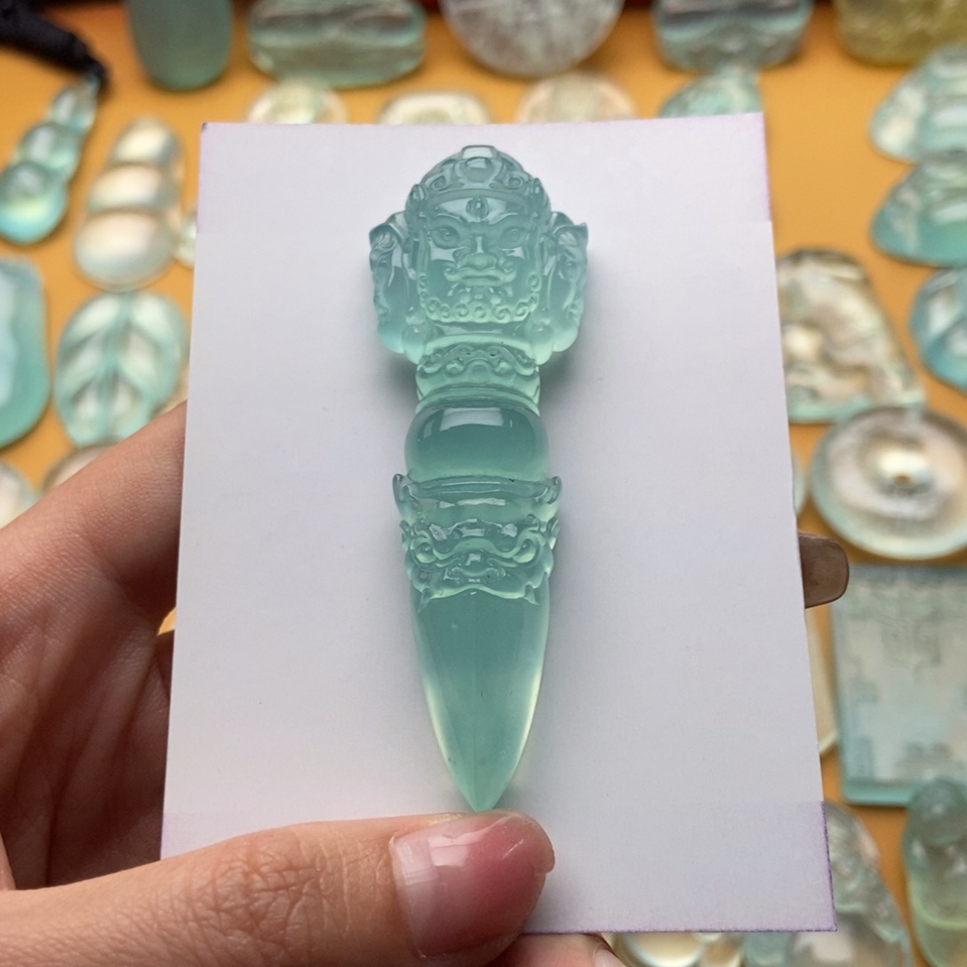 蛇纹石玉吊坠(不含链)未镶嵌金刚杵