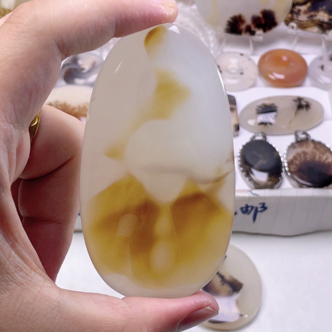 玛瑙/玉髓颈饰合金