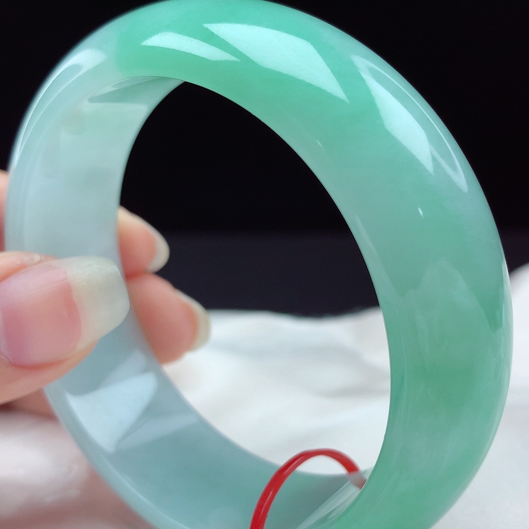 未镶嵌手镯翡翠97214，