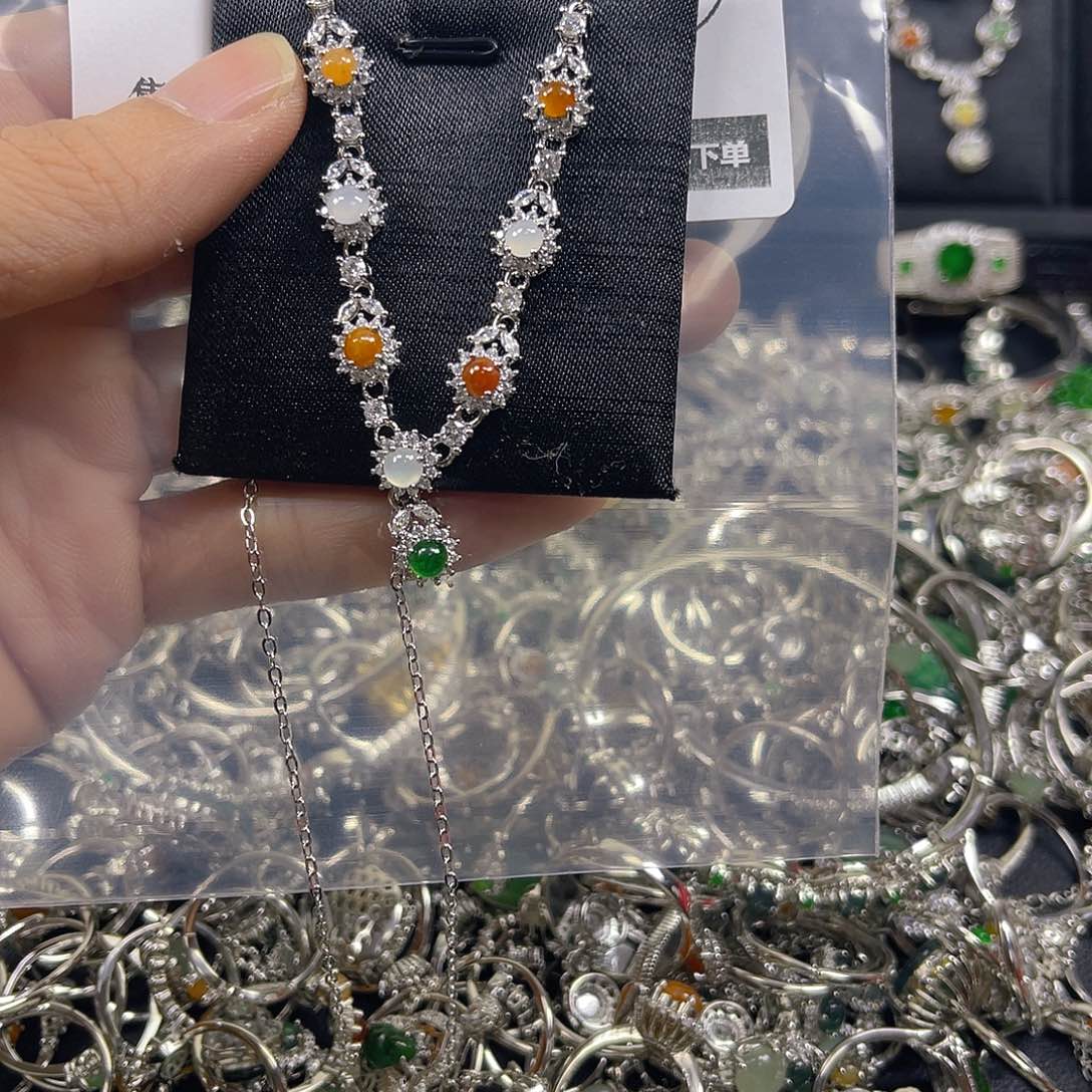 颈饰未镶嵌翡翠59