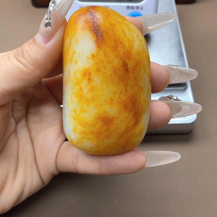 和田玉把件未镶嵌沉**！G