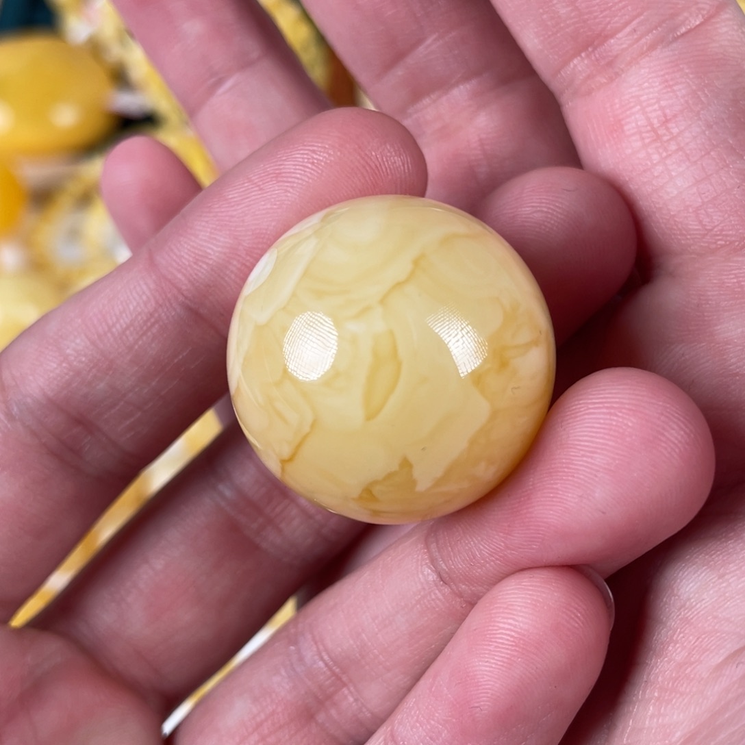 蜜蜡裸石未镶嵌直径28+ 定制