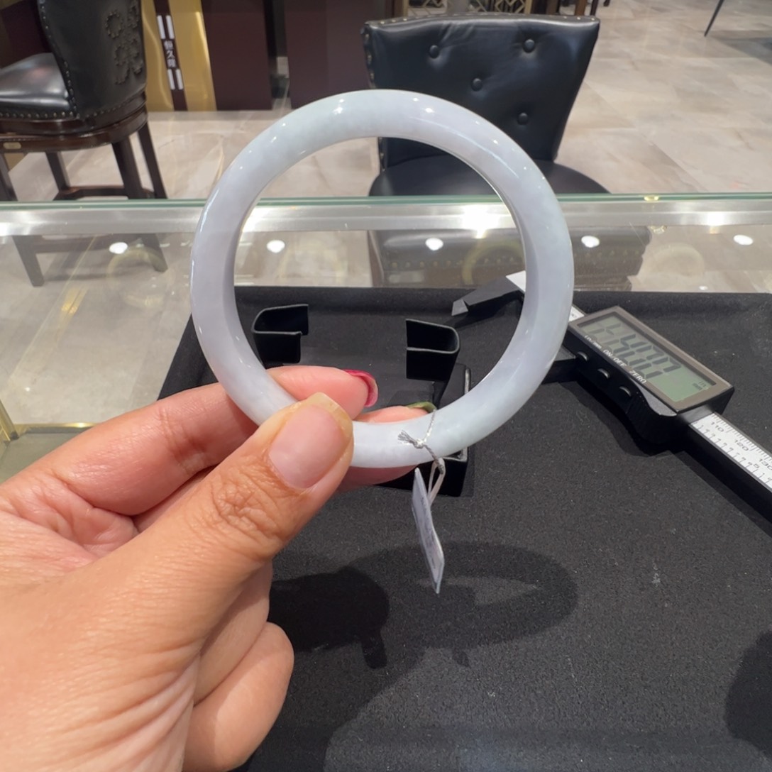 翡翠手镯（圆镯）未镶嵌