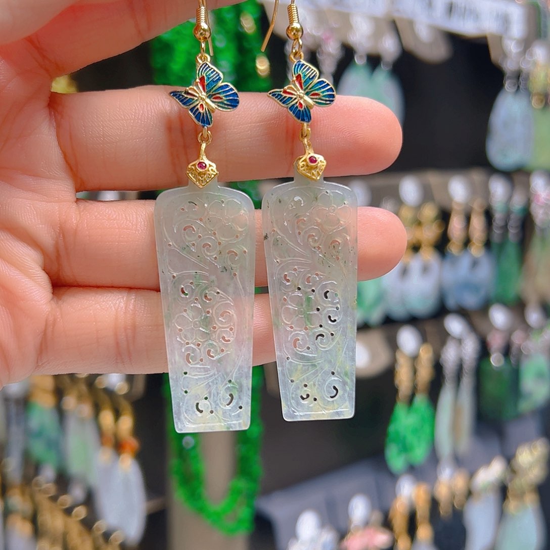 未镶嵌翡翠耳饰翡翠