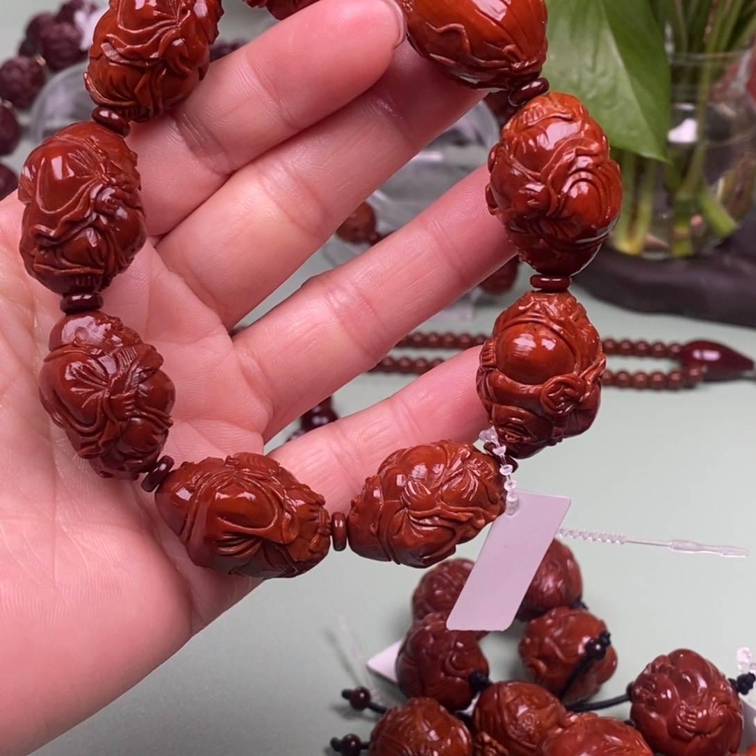 @***峰紫光檀橄榄核回血直播间