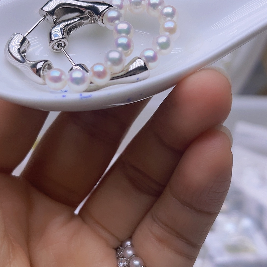 淡水珍珠吊坠或者耳钉未镶嵌