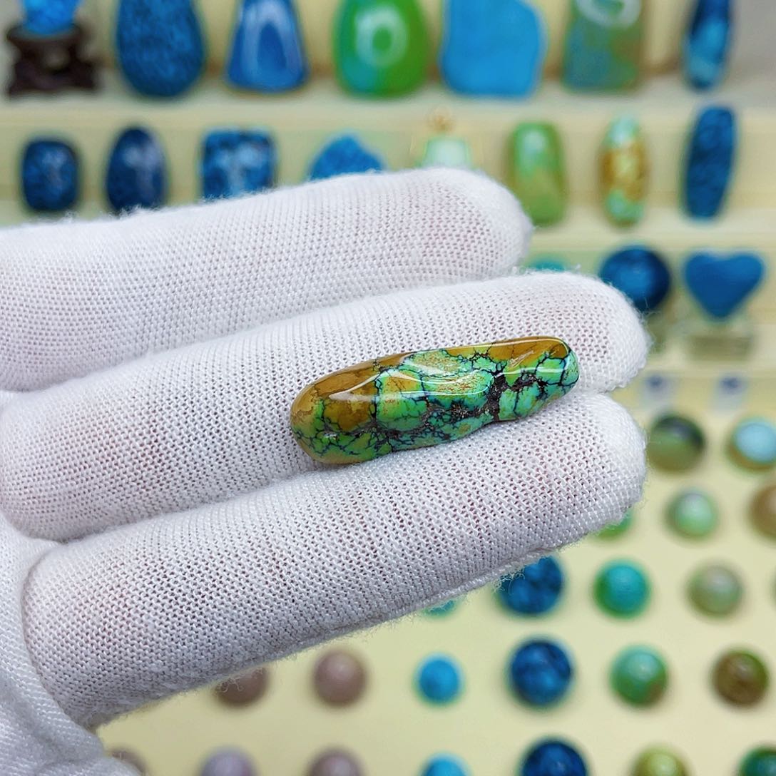 绿松石绿松石未镶嵌