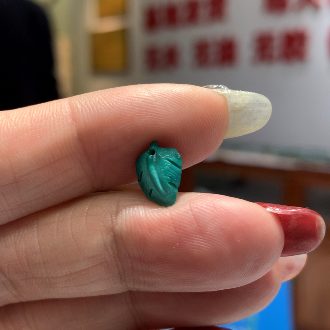 绿松石配饰未镶嵌