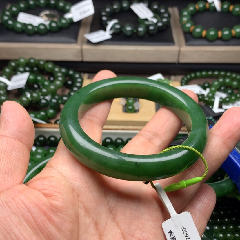 【闪购商品】未镶嵌手镯和田玉（碧玉）梧*雨58