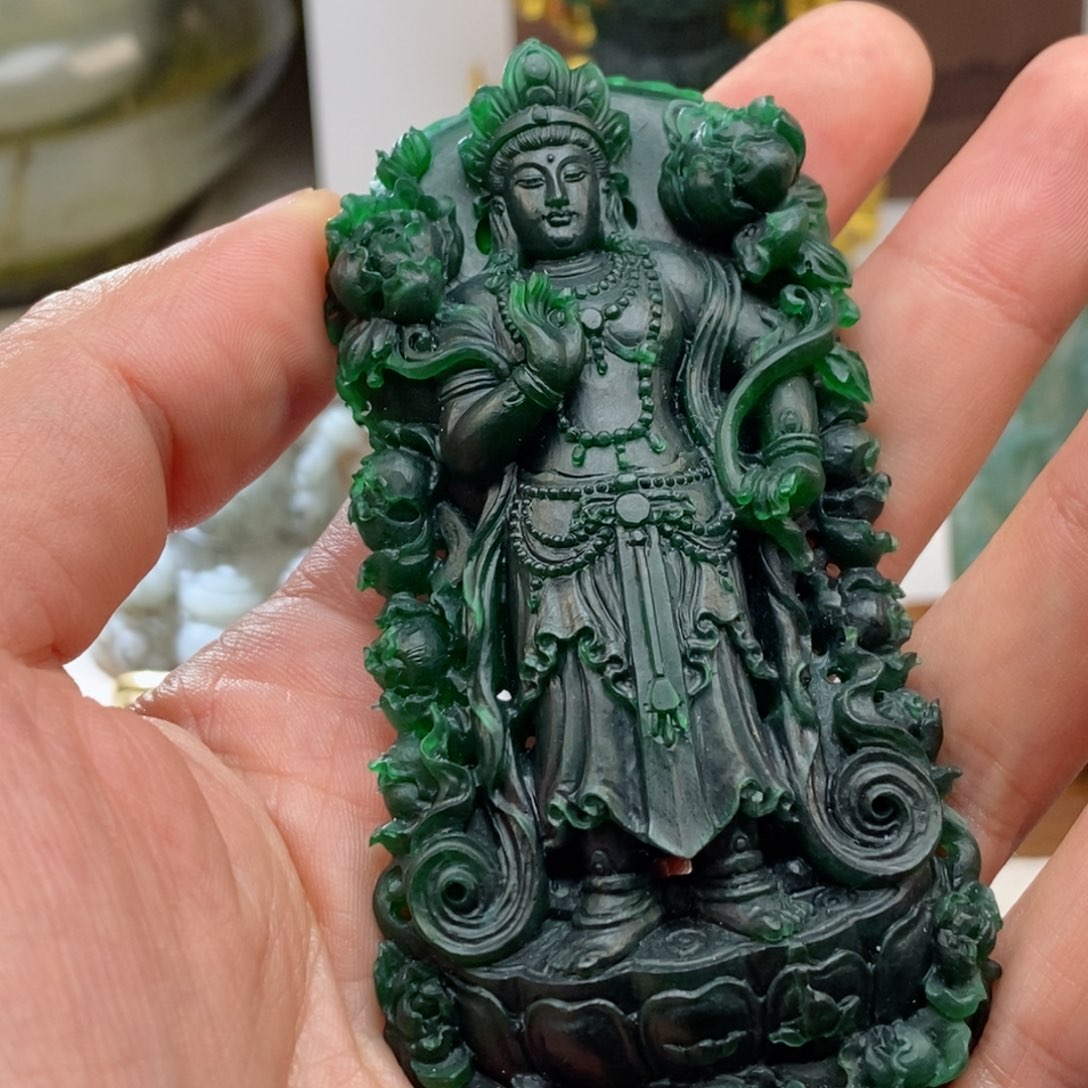 定制翡翠未镶嵌绿****）