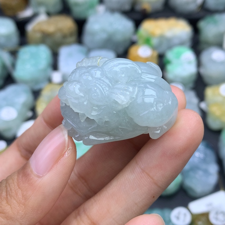 翡翠颈饰未镶嵌天然缅甸翡翠