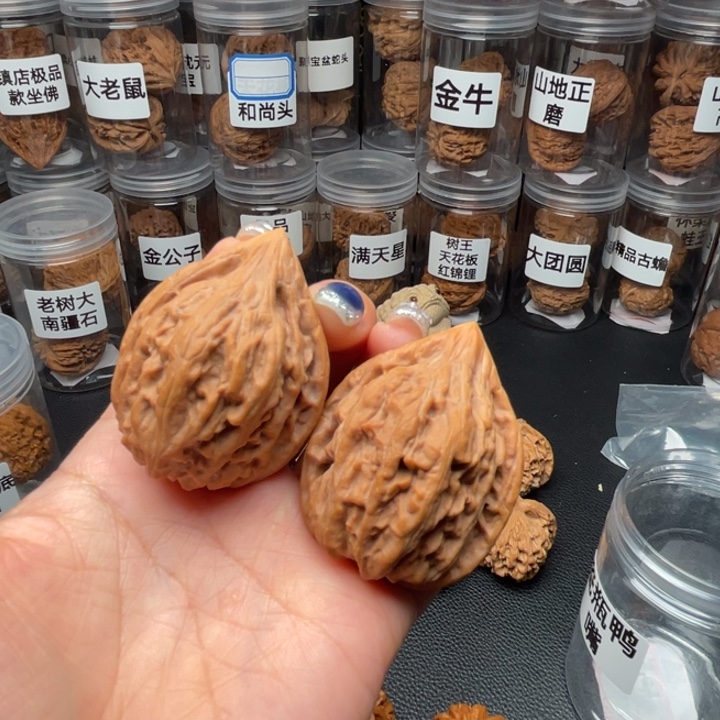 煎***蛋文玩核桃吊坠瓷瓶鸭嘴