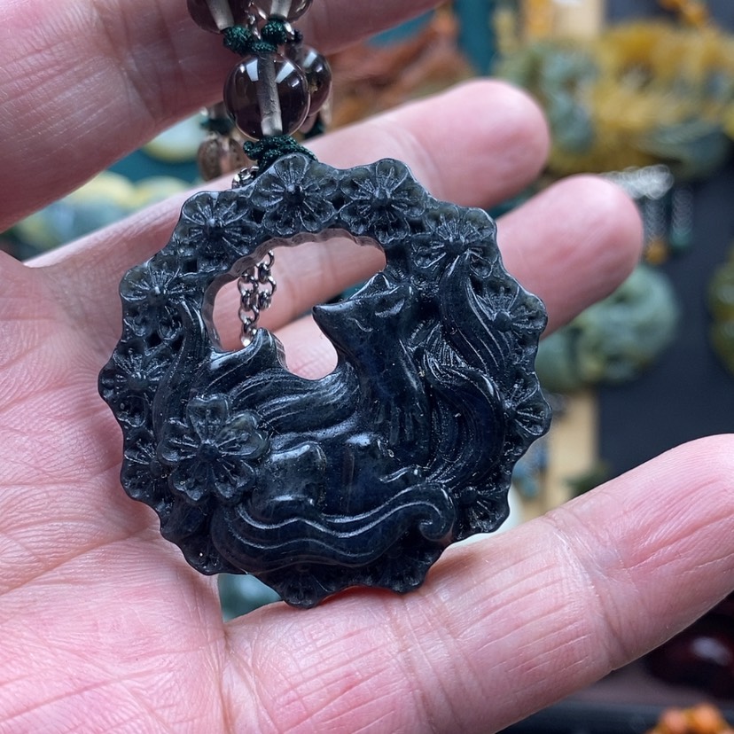 【闪购商品】蛇纹石玉未镶嵌吊坠