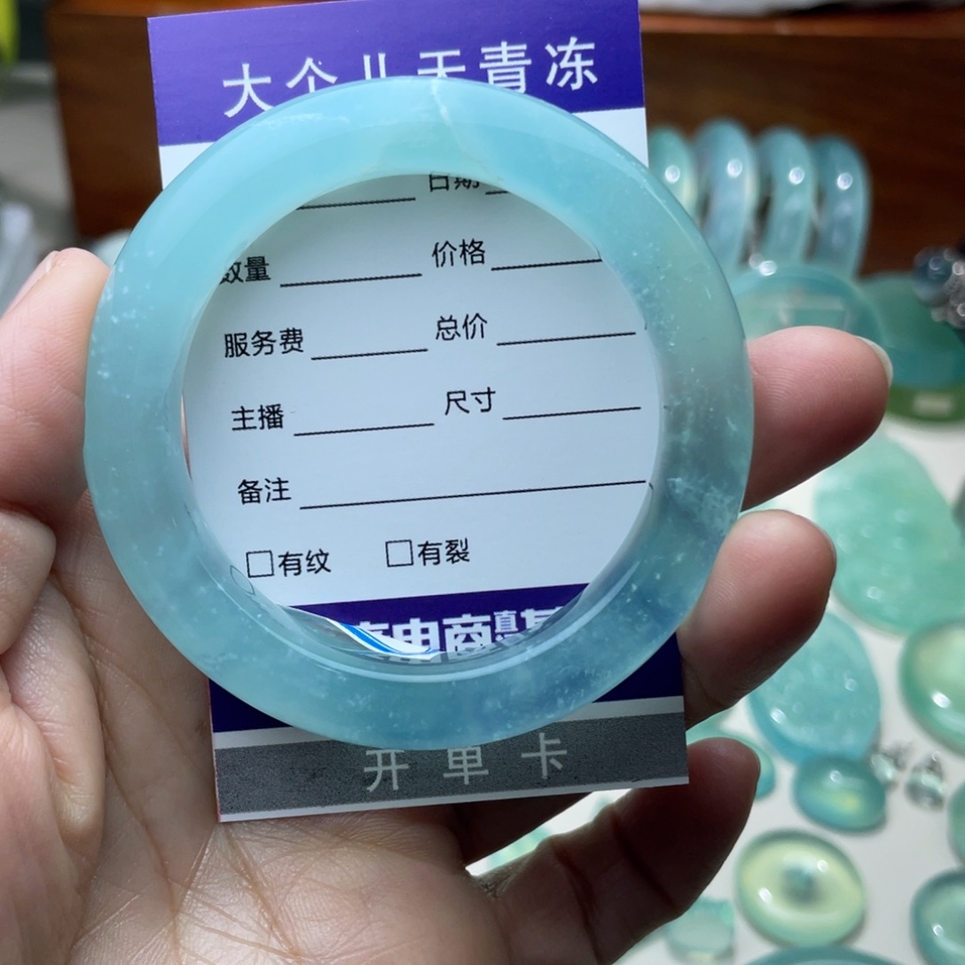 蛇纹石玉手镯未镶嵌小*