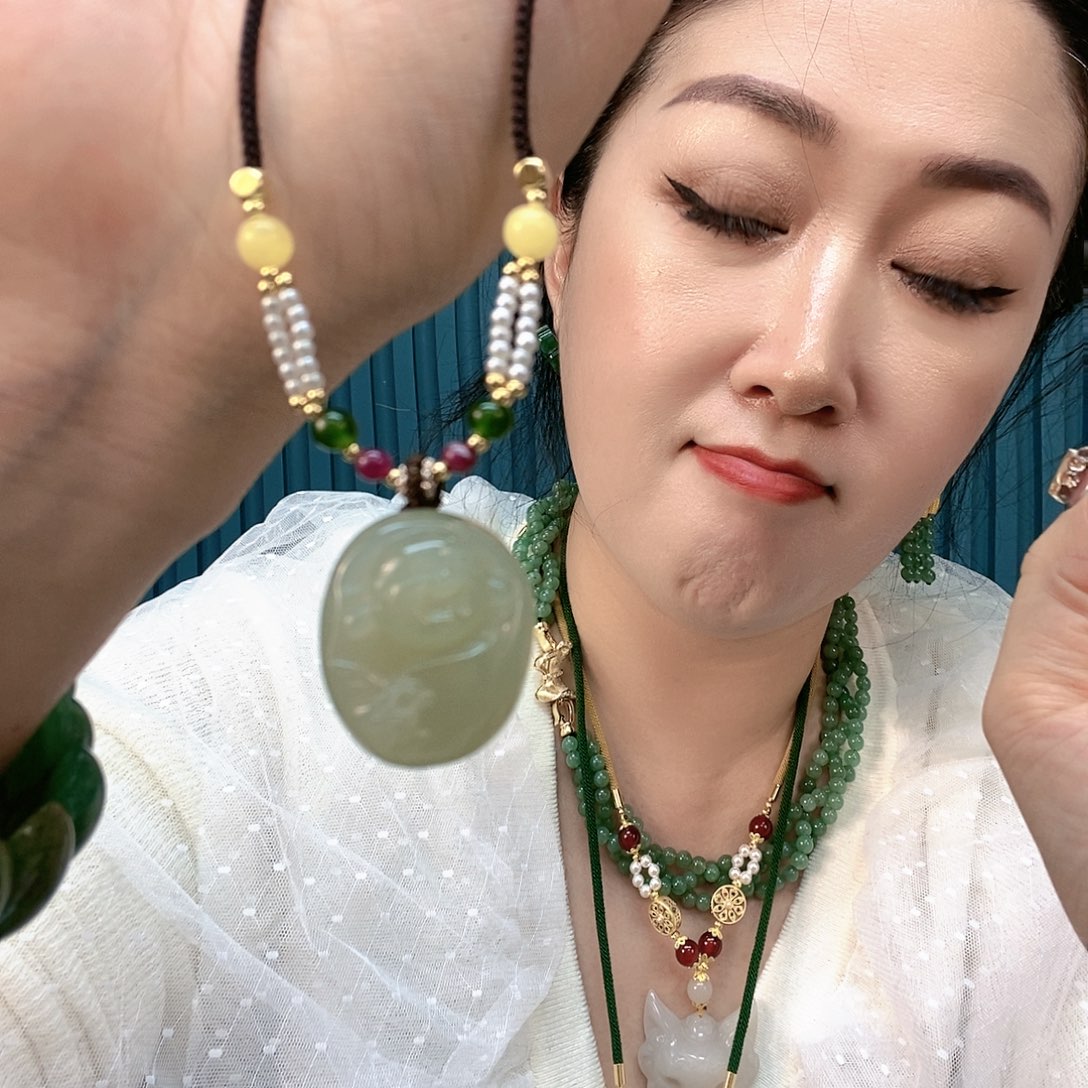 石英质玉手镯合金大****丽