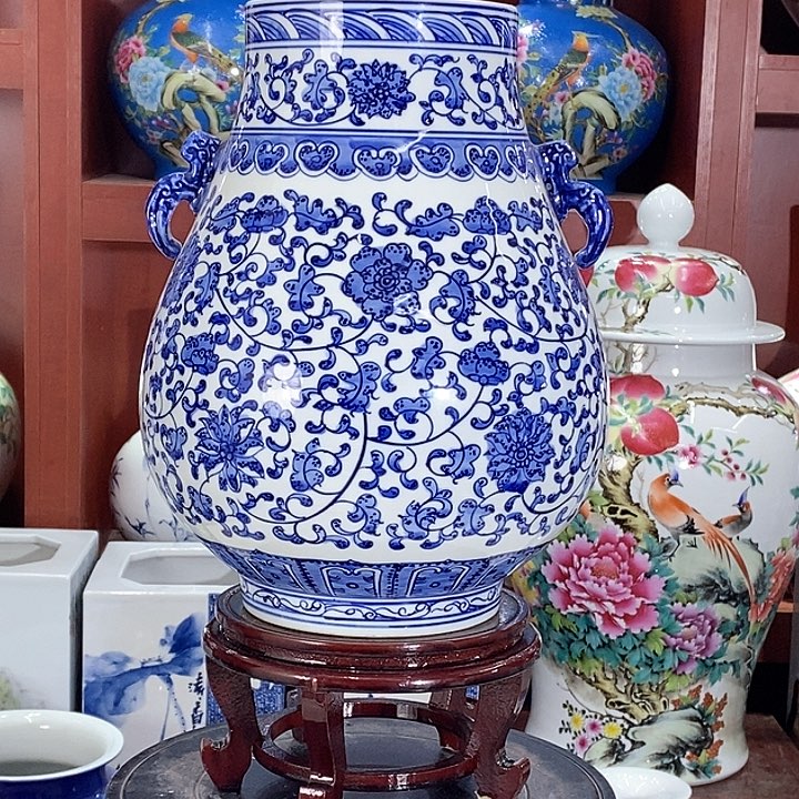 景德镇陶瓷艺术品贝*