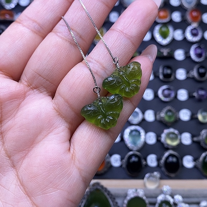 岫玉耳坠未镶嵌耳坠