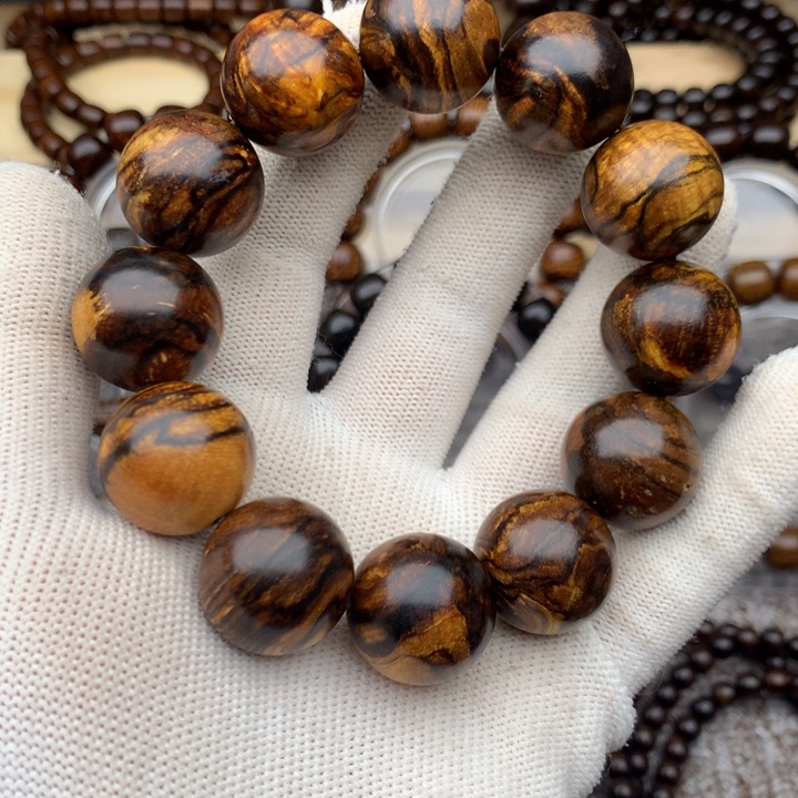 贡木印尼贡木20虫漏瑕疵