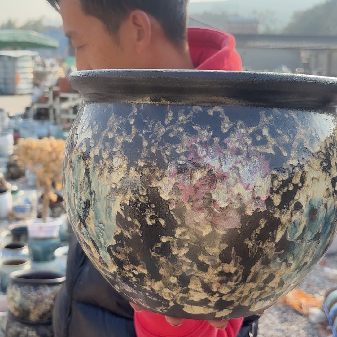 紫砂花盆油画口径25高度20