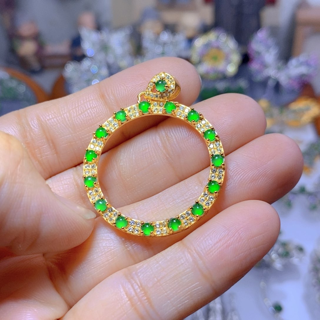 翡翠耳钉银S925镶嵌天然翡翠