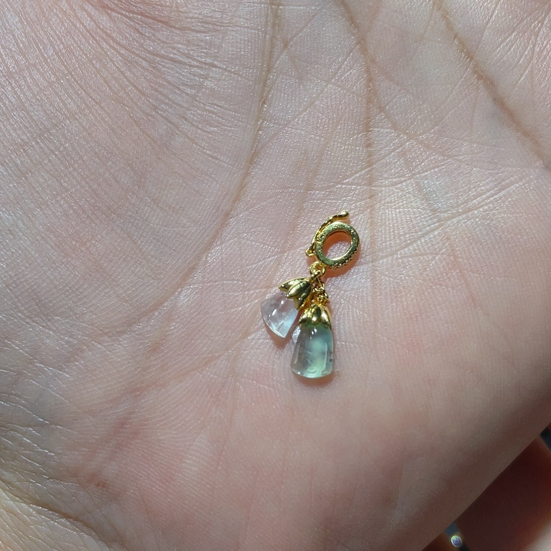 翡翠18K金镶嵌吊坠(不含链)小**?