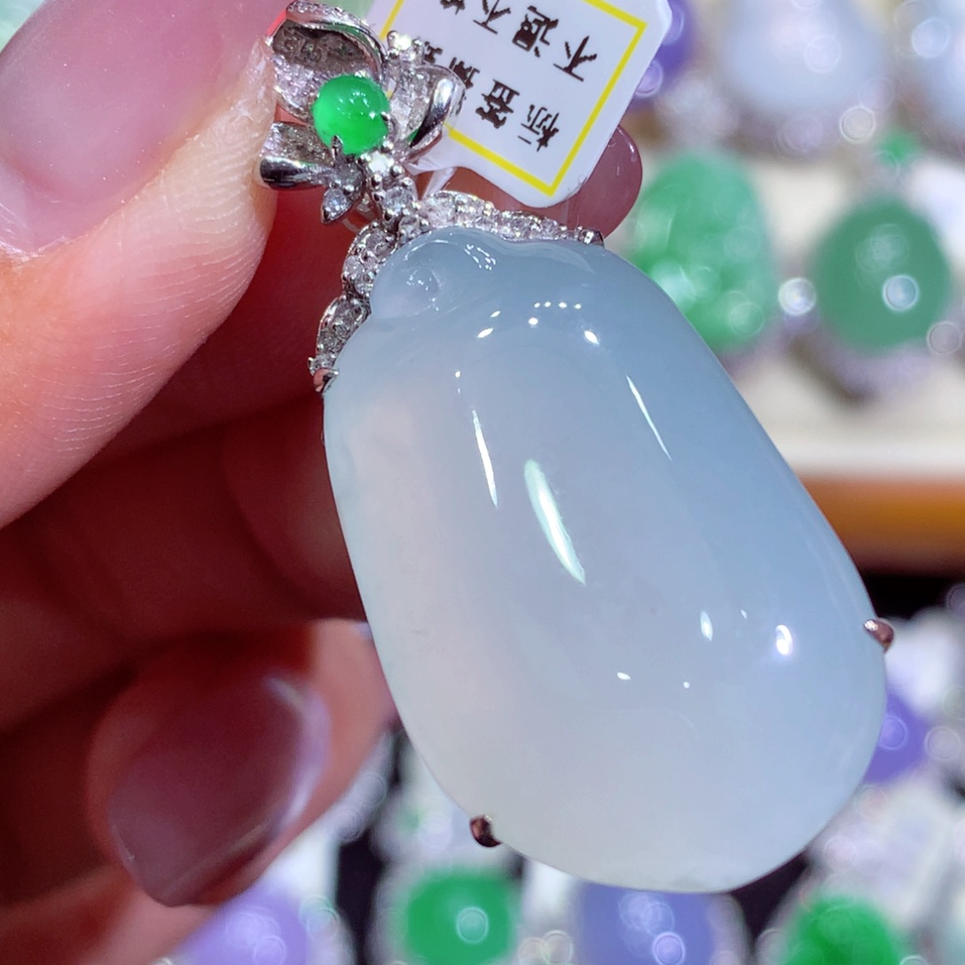翡翠18K金镶嵌吊坠(不含链)
