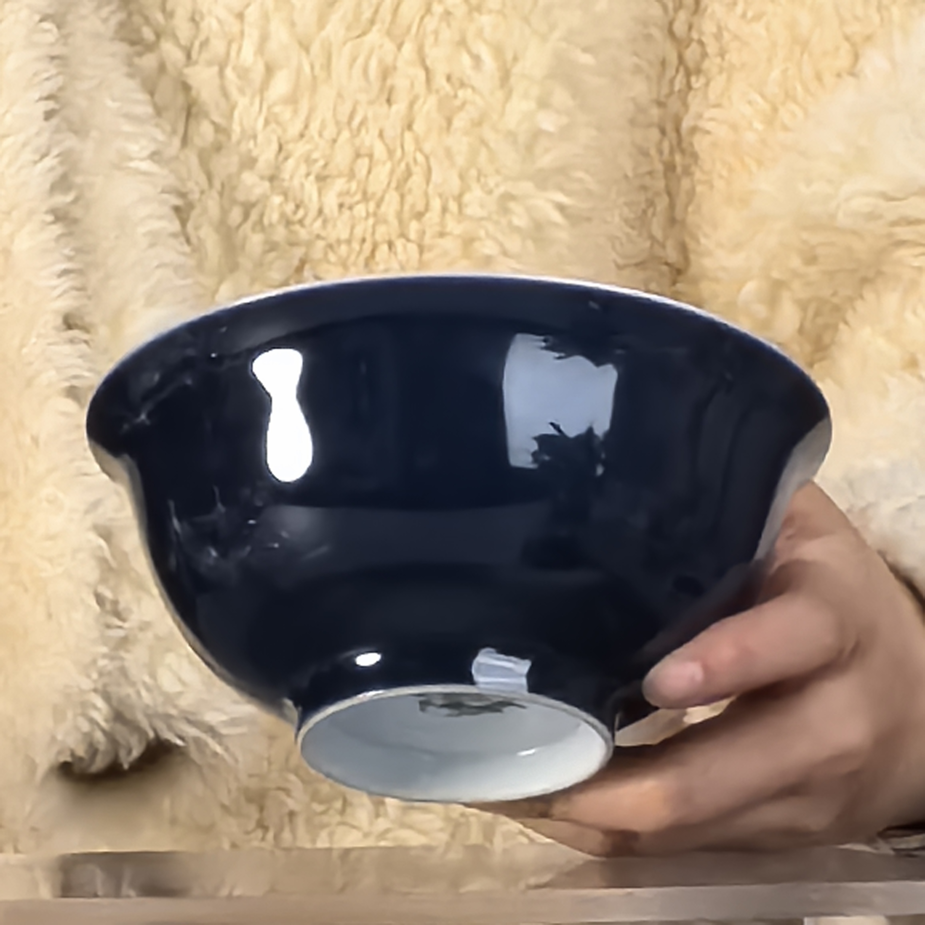 清 粉彩霁蓝釉寿桃赏碗