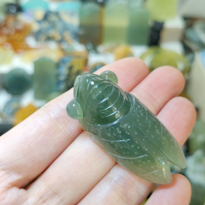 岫玉未镶嵌挂坠款式