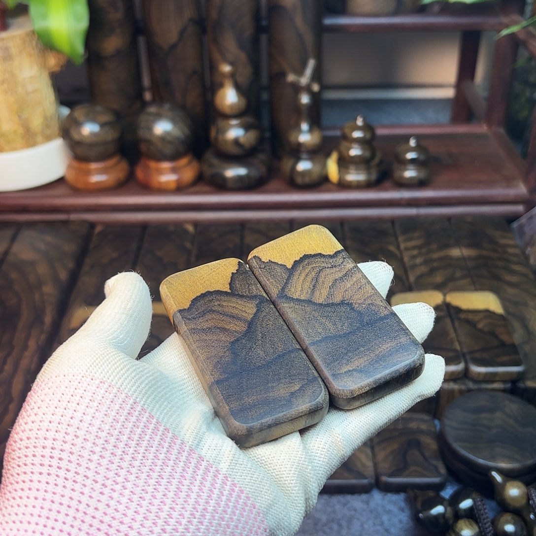 ****年破布木（黑柿木）木料两个