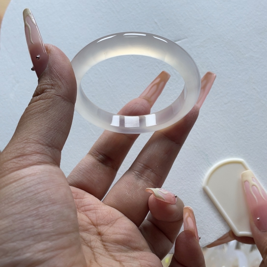 玛瑙/玉髓手镯未镶嵌D*48.5龙鳞纹金线491