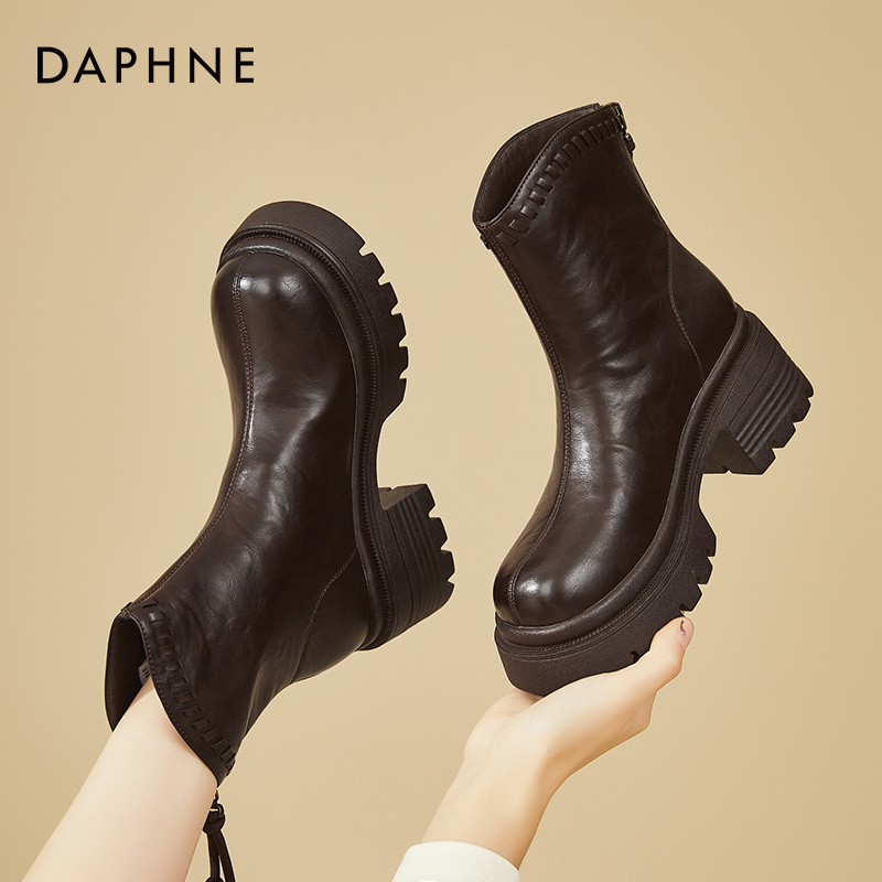 达芙妮厚底棕色马丁靴女2025新款秋冬季美拉德靴子英伦风复古短靴