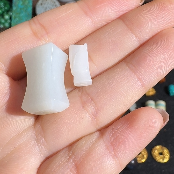 精***州和田玉未镶嵌颈饰