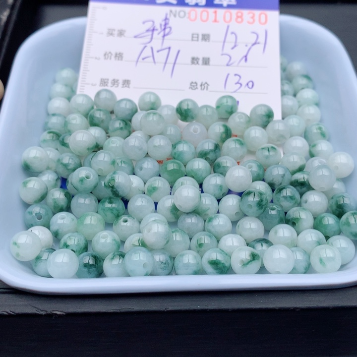 翡翠未镶嵌手链多样性