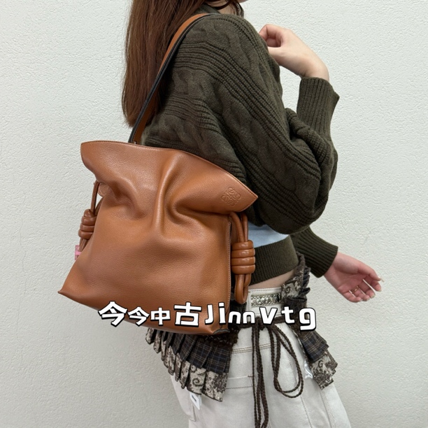 95新 LOEWE/罗意威 近现代焦糖色侧标福袋斜挎包 118737