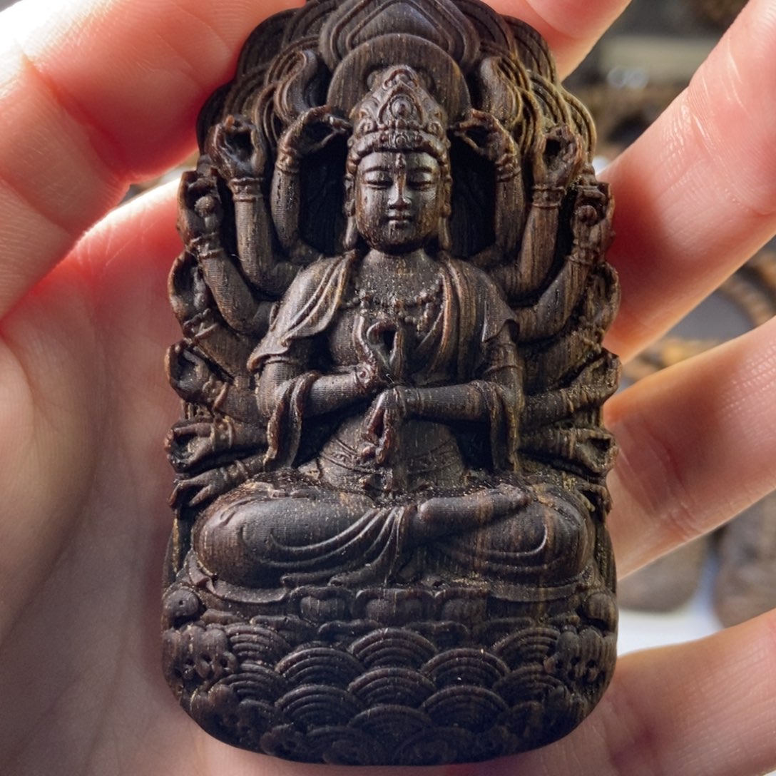 木蒋芽白沉水级吊坠