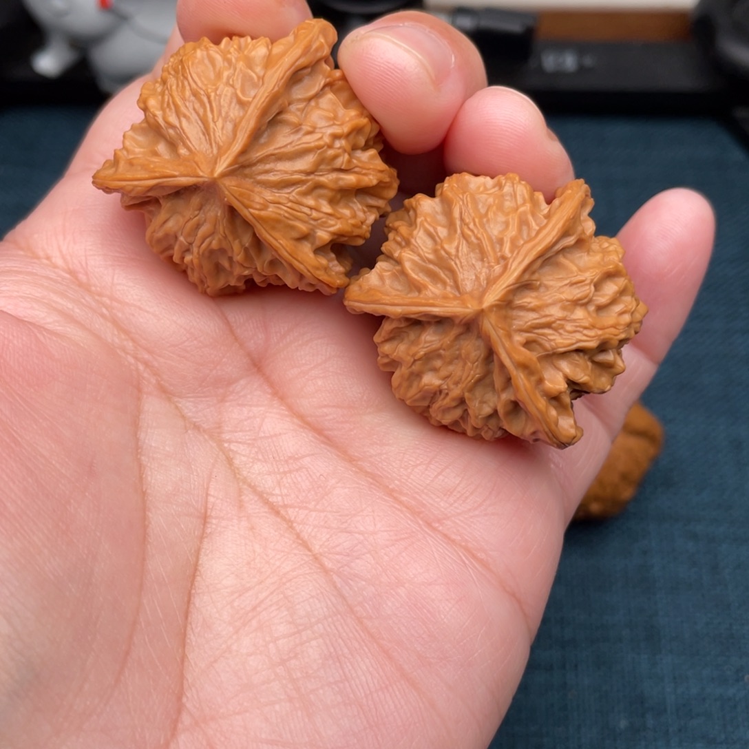 文玩核桃把件全品38盘山三棱