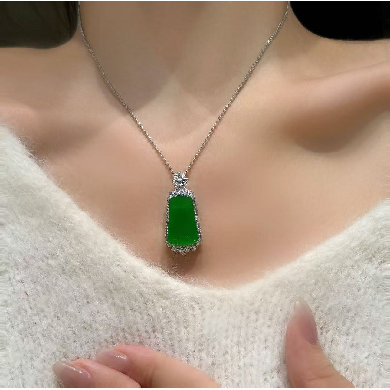 QANNA【超绿无事牌】【繁花 设计款】时尚重金版钻石吊坠（不含链）AY