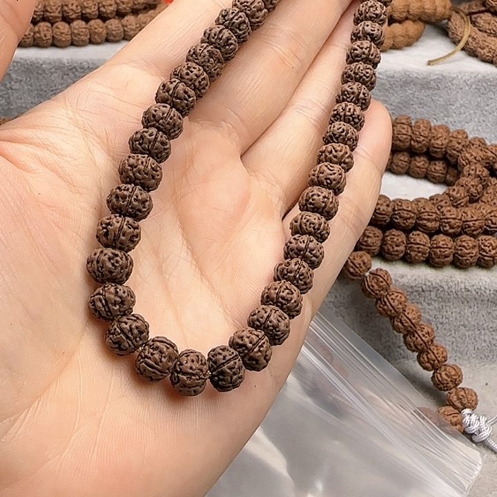 金刚菩提手串走***过老树王