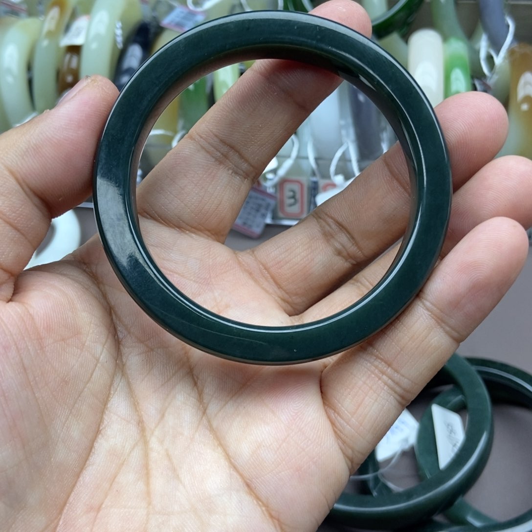 和田玉手镯未镶嵌满****58