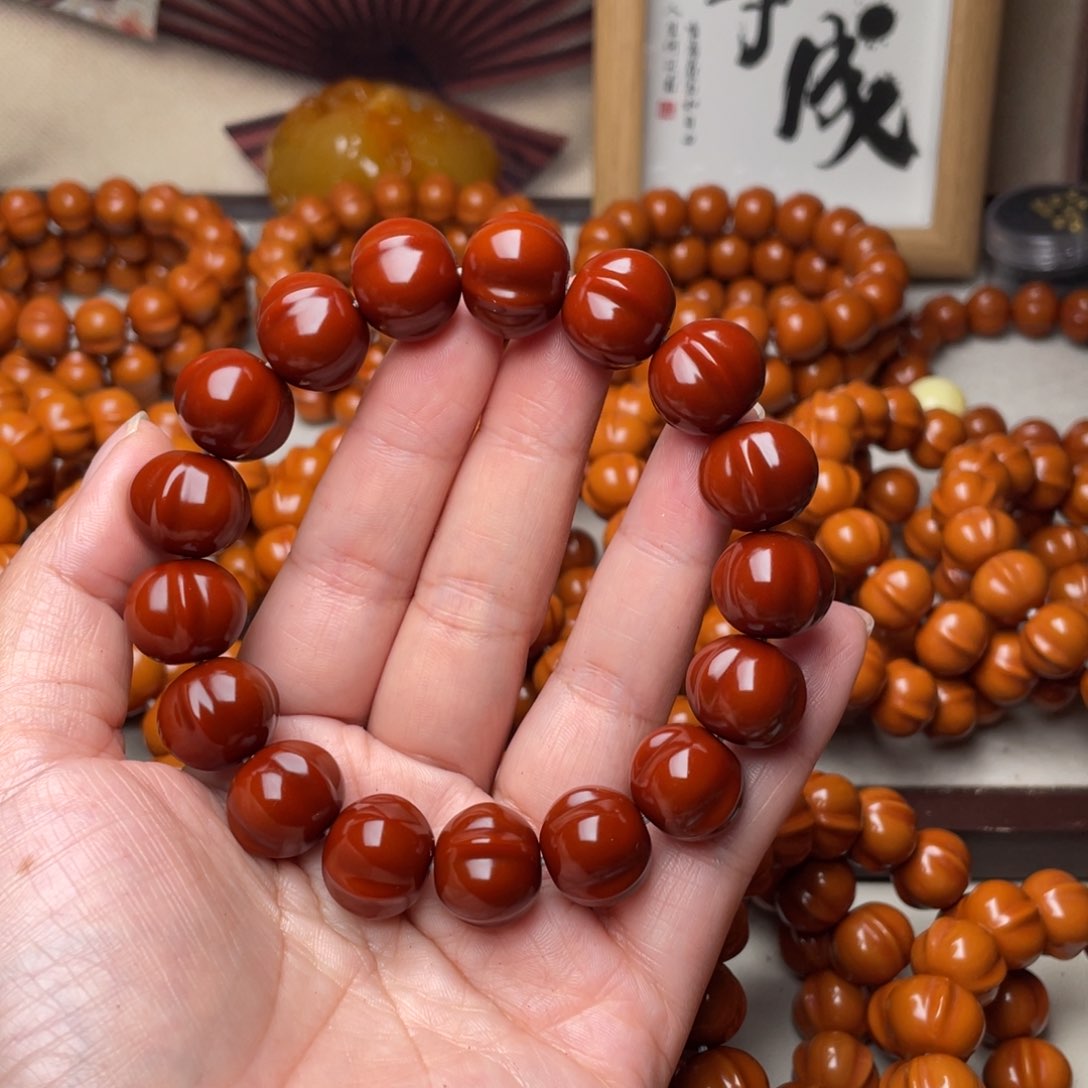 别***笑猴头核桃吊坠聚宝盆