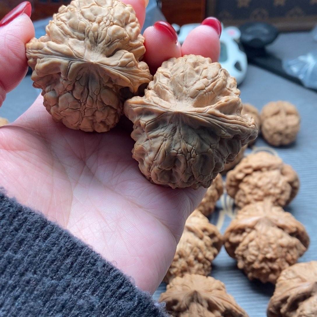 阿***耐文玩核桃吊坠核桃