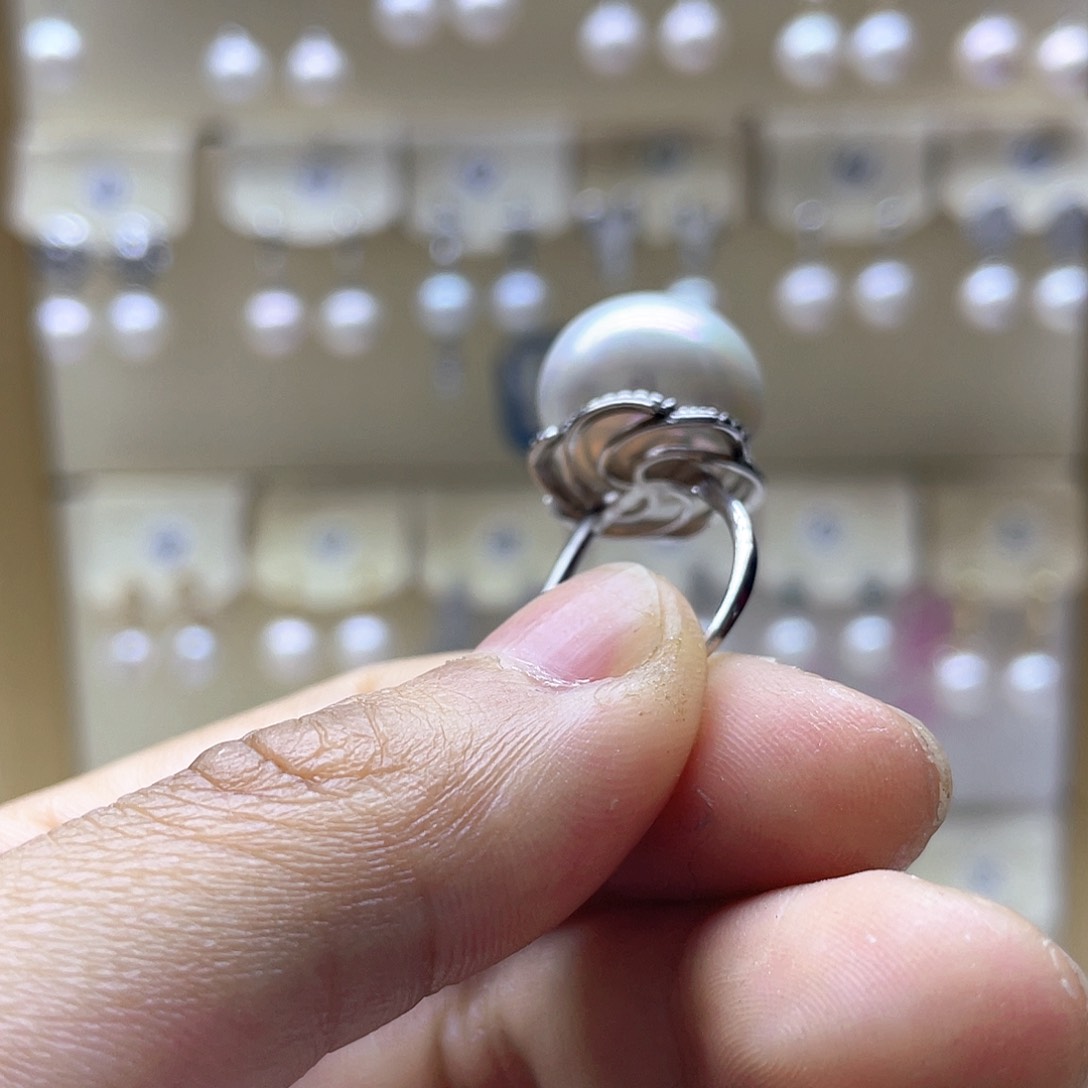 银S925镶嵌淡水珍珠戒指