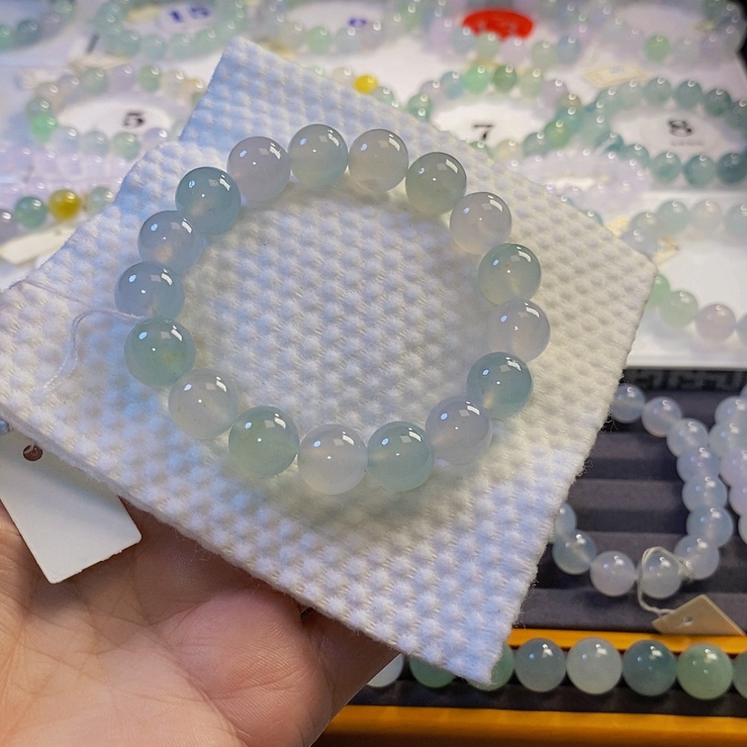 定制翡翠未镶嵌翡翠.