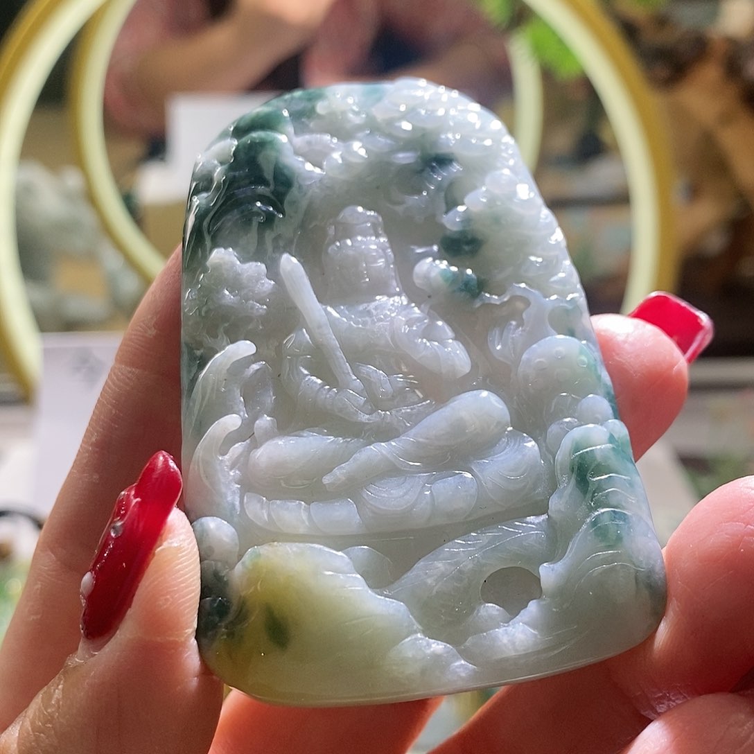 【闪购商品】翡翠颈饰未镶嵌虚空