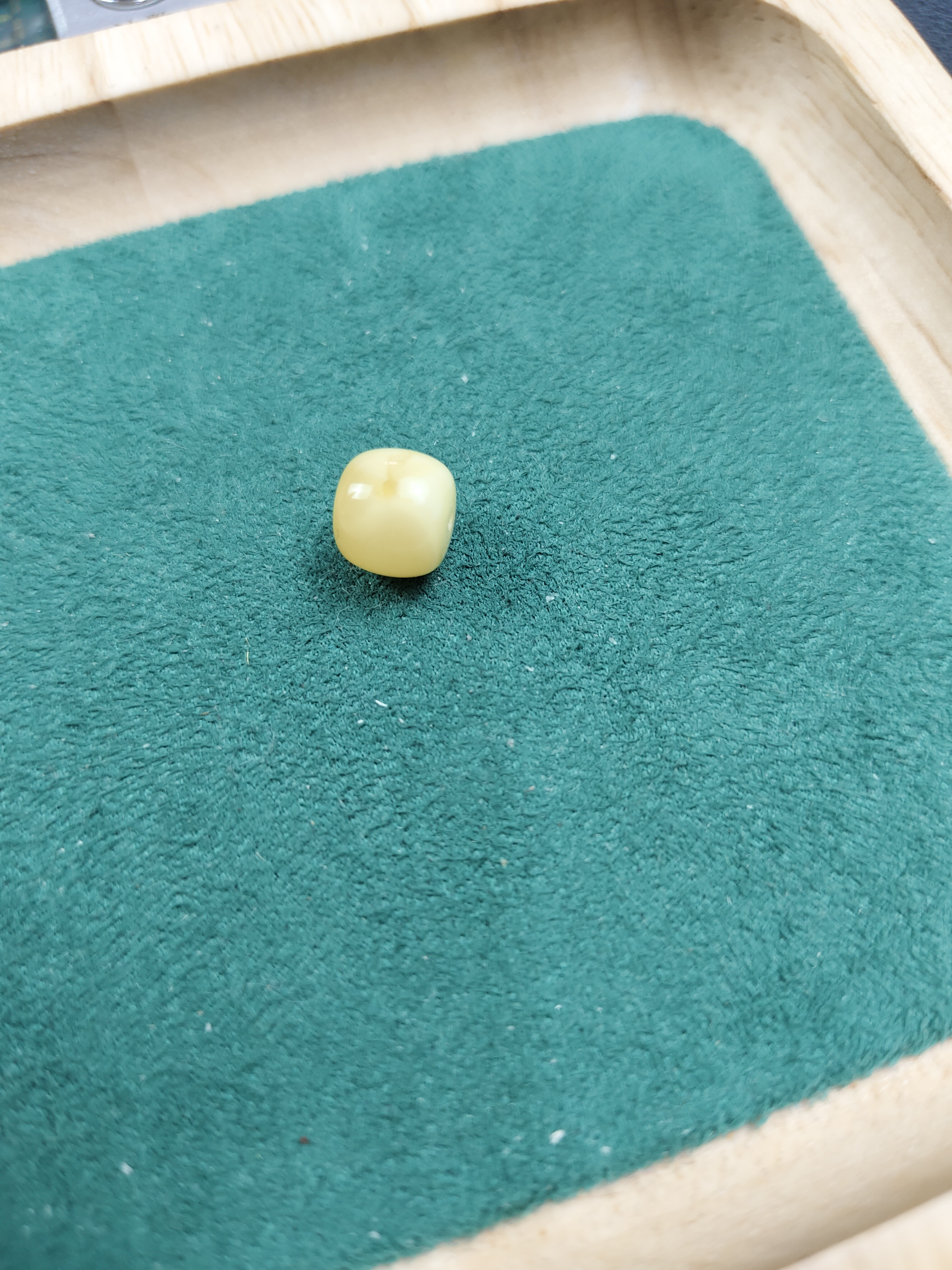 原矿蜜蜡未镶嵌老型9mm