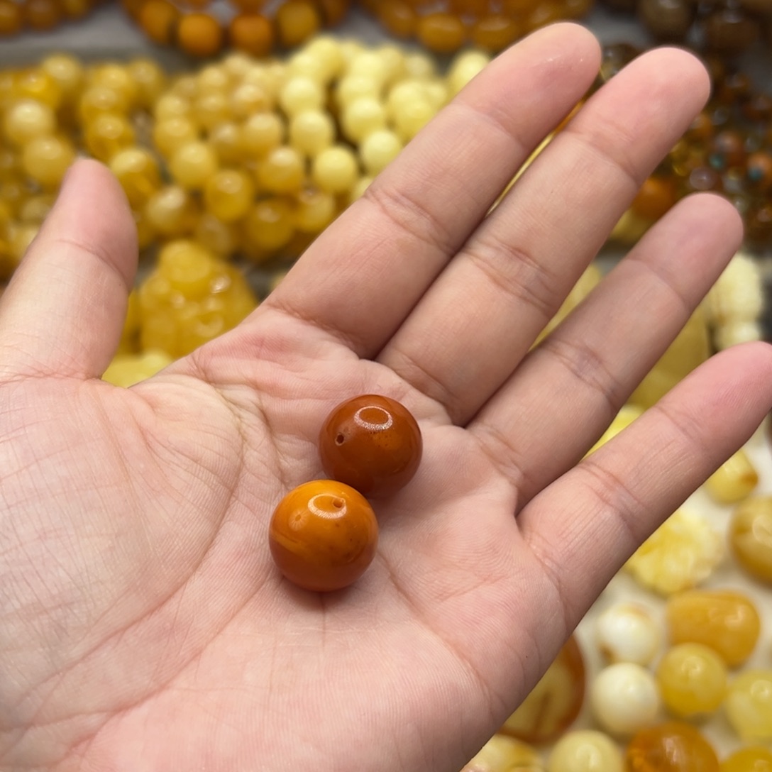 南***意琥珀未镶嵌珠宝奇石