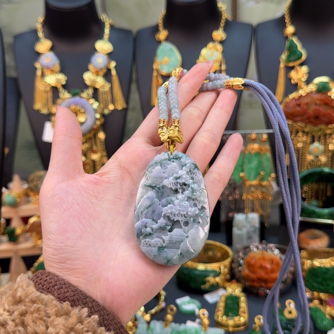 翡翠未镶嵌颈饰福利