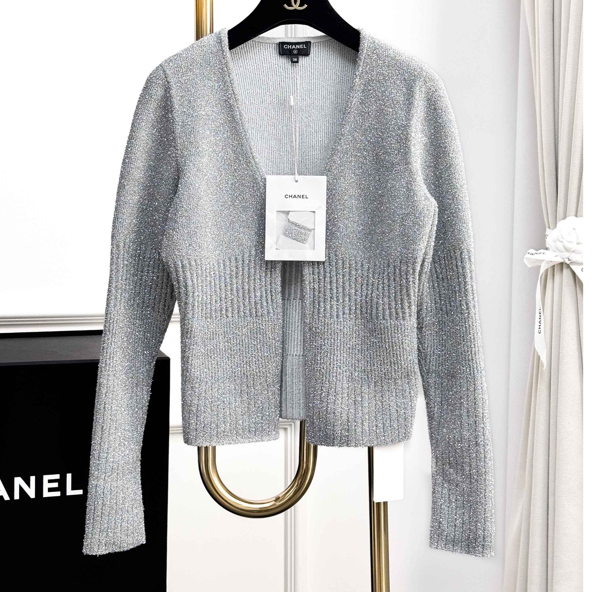 99新 Chanel/香奈儿 38码22A爆款银色细闪双C钻扣长袖开衫