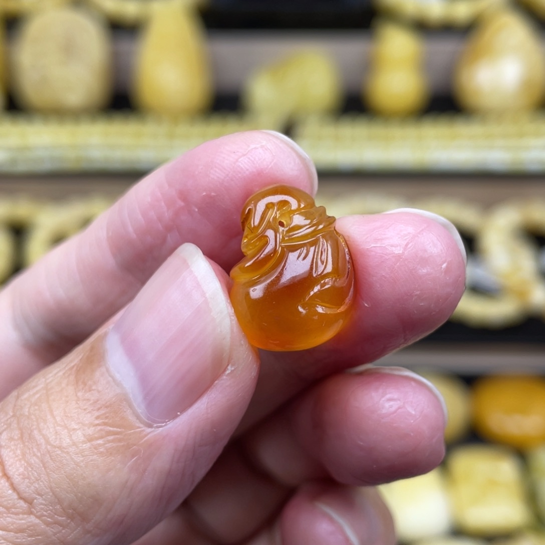 琥珀裸石未镶嵌琥珀蜜蜡