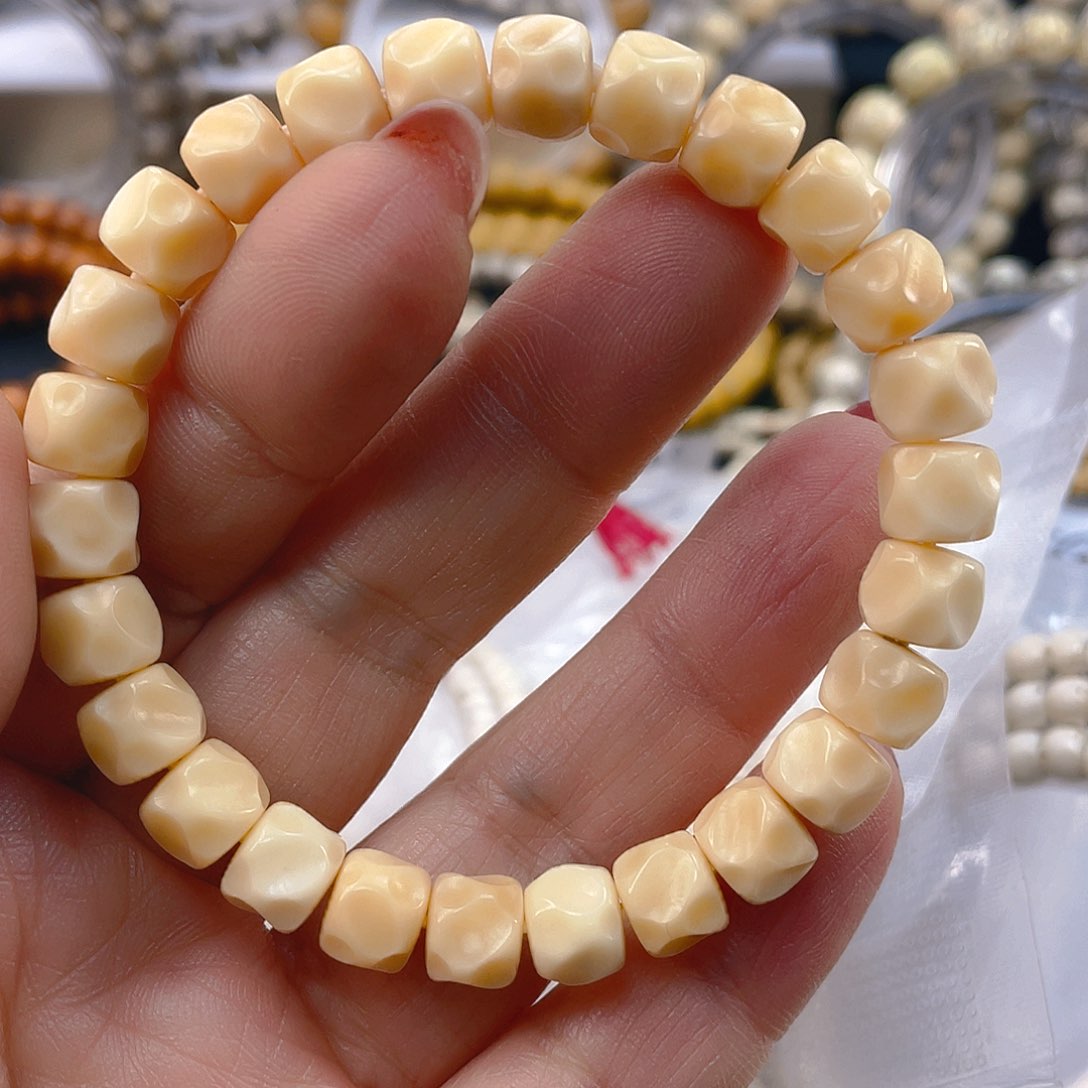 白玉菩提手串龙脊菩提雕刻无相手串尺寸9